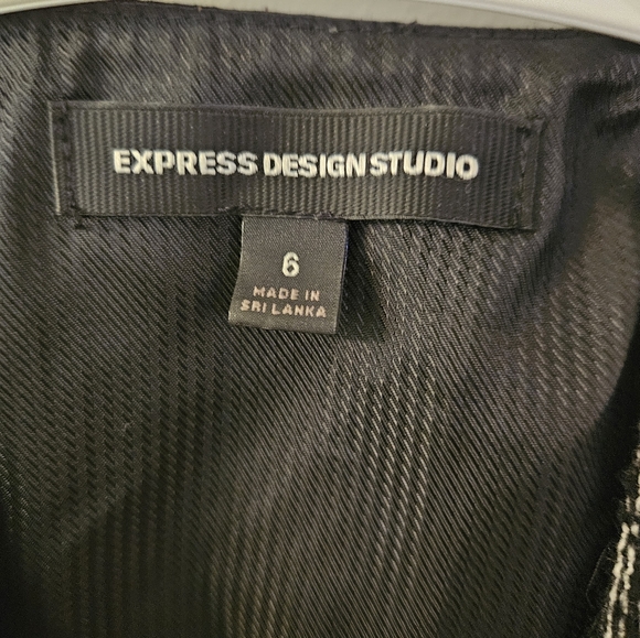 Express Grey Y2k Vest - Picture 3 of 6